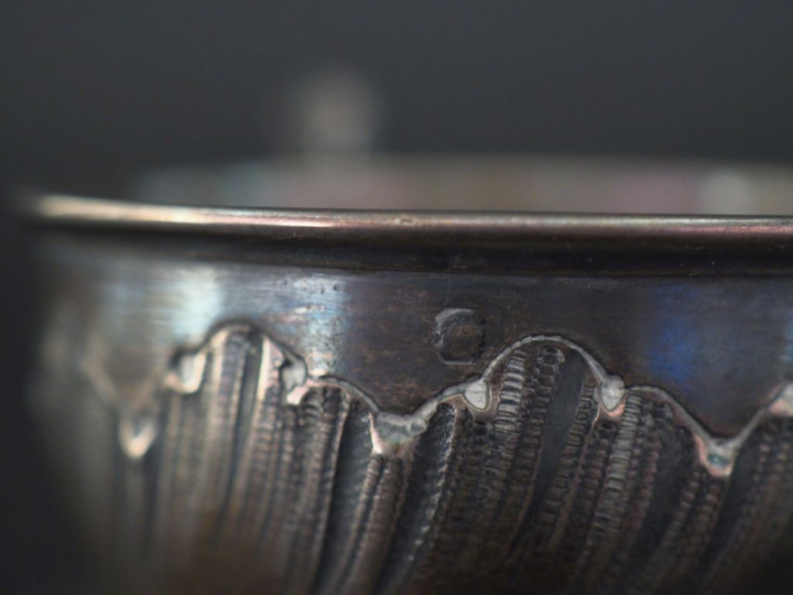 Tasse et sa sous-tasse de style Louis XV en argent 925, poinçon Minerv