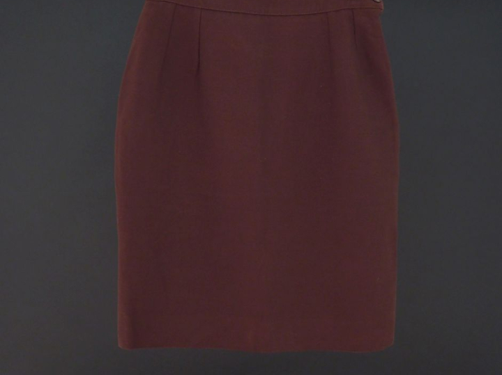 YVES SAINT LAURENT, Variation Jupe en laine (100%) marron. Fermeture l