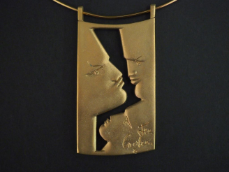 Vente aux enchères Jean COCTEAU (d'après),  Collier torque "Les gardiens de l'Olympe" en 
