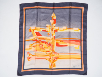 Vente aux enchères Christian DIOR, pour Aérospatiale Carré en soie imprimée, à décor poly