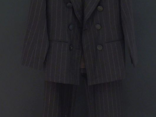 SONIA RYKIEL,  Ensemble de tailleur noir en laine (91%) et polyamide (