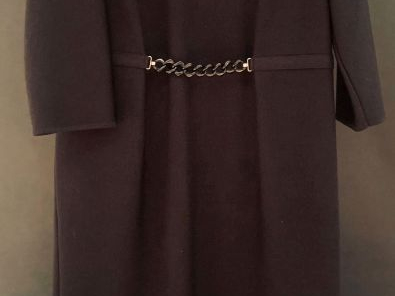 STIZZOLI,  Robe noire à manche longue en laine (100%), agrémentée sur 