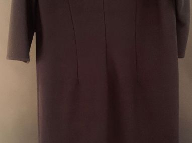 STIZZOLI,  Robe noire à manche longue en laine (100%), agrémentée sur 