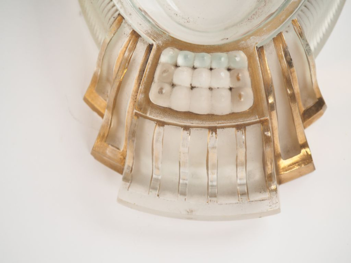 VERLYS. Jardinière 1940 en verre moulé translucide et doré. Signée. Di