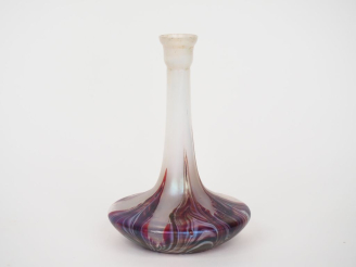 Vente aux enchères Soliflore Art Nouveau en verre mêlé polychrome avec irisations, col re