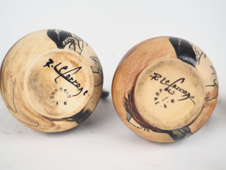 CIBOURE.  3 petits pichets, un cendrier, un vase en céramique, à décor