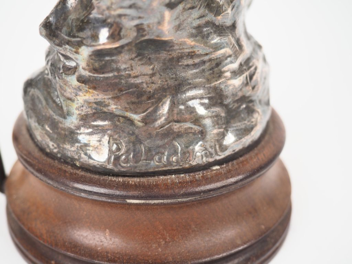 PALADINI.  Sujet 1900 en argent ou métal argenté représentant une jeun