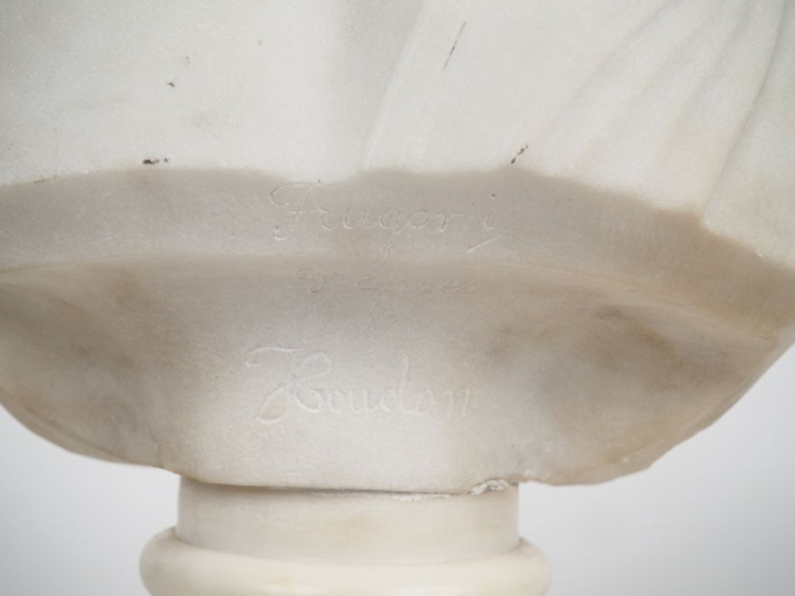 FRUGONI. (d'après Houdon). "Diane chasseresse en buste". Sculpture en 