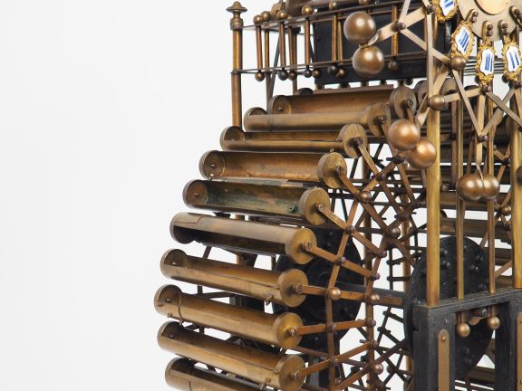 Clépsydre/Horloge à eau perdue, fin XIXème en laiton et bois, chiffres