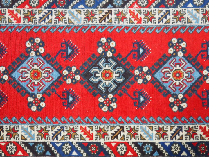 Tapis galerie. Dim. 466 x 89 cm