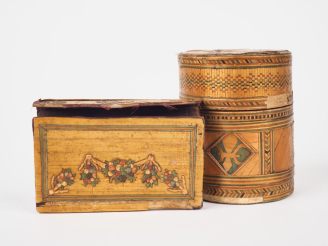 Vente aux enchères Boîte cylindrique fin XVIIIème - début XIXème en marqueterie de paille