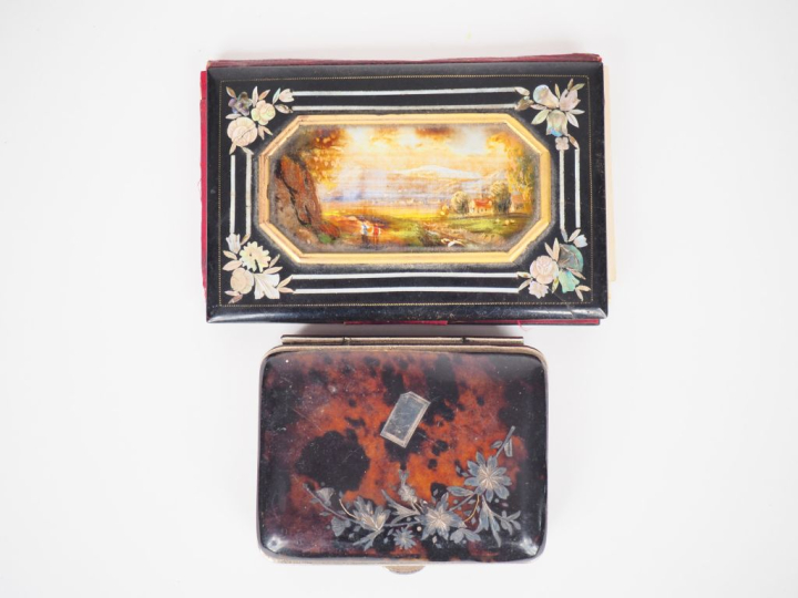 Carnet Napoléon III de style Louis XVI en écaille, marqueterie de nacr