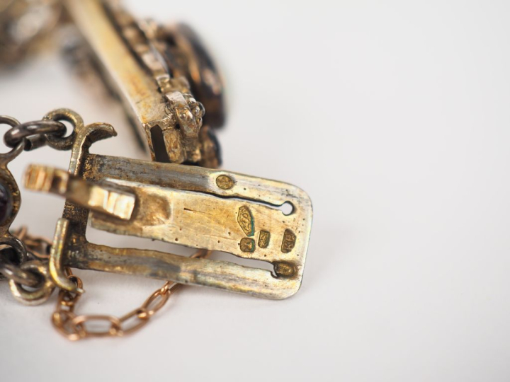Bracelet artriculé en argent et vermeil, composé de maillons rectangul