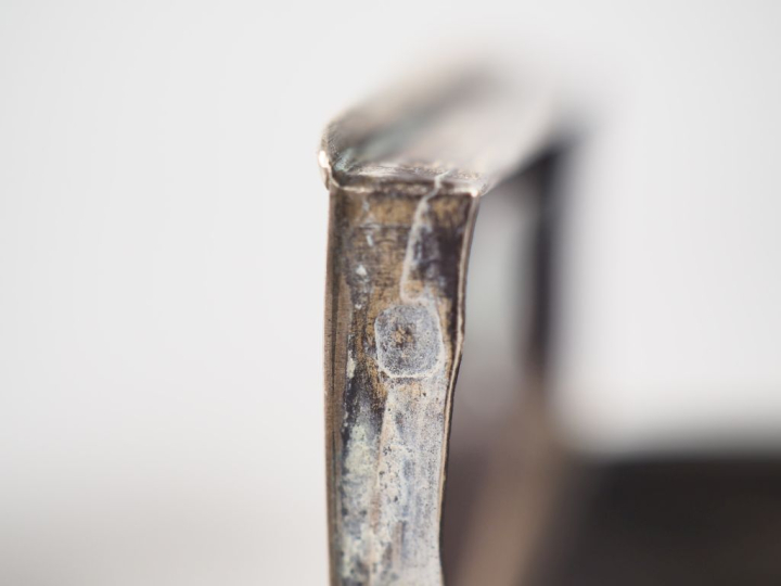 Ensemble comprenant :  - une tabatière en argent 925, poinçon Minerve,