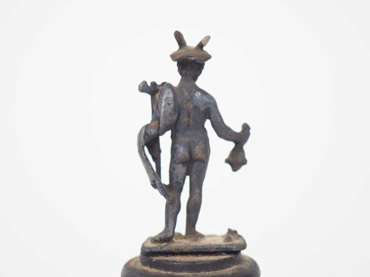 Sujet en métal d'après l'antique, "Mercure". Socle en bois noirci. H. 