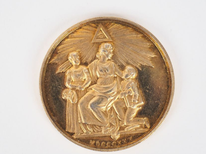Médaille maçonnique en argent doré à l'effigie du Duke of Sussex, gran