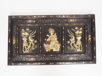 Vente aux enchères Indochine vers 1920, travail de Nam dinh. Grand panneau en bois de ros