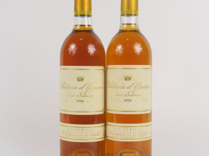 2 BOUTEILLES CHÂTEAU D'YQUEM 1er CCS SAUTERNES - 1990