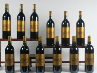 Vente aux enchères 12 BOUTEILLES CHÂTEAU D'ISSAN GCC MARGAUX - 1995 - CBO