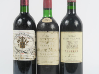Vente aux enchères 3 BOUTEILLES : 1 CHÂTEAU LA FLEUR MILON PAUILLAC 1973 BG/ELA - 1 CHÂTE