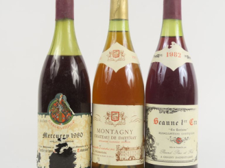 Vente aux enchères 3 BOUTEILLES : 1 MERCUREY TASTEVINAGE 1980 5,5 CM/EA - 1 BEAUNE 1er CR