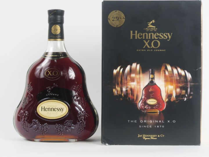 1 BOUTEILLE (1 L) COGNAC HENNESSY X.O - COFFRET