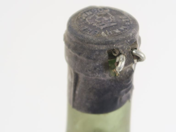 1 VIEILLE BOUTEILLE COGNAC MARTELL *** - CAPS ÉTAIN/BS