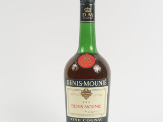 Vente aux enchères 1 BOUTEILLE COGNAC DENIS MOUNIÉ ***