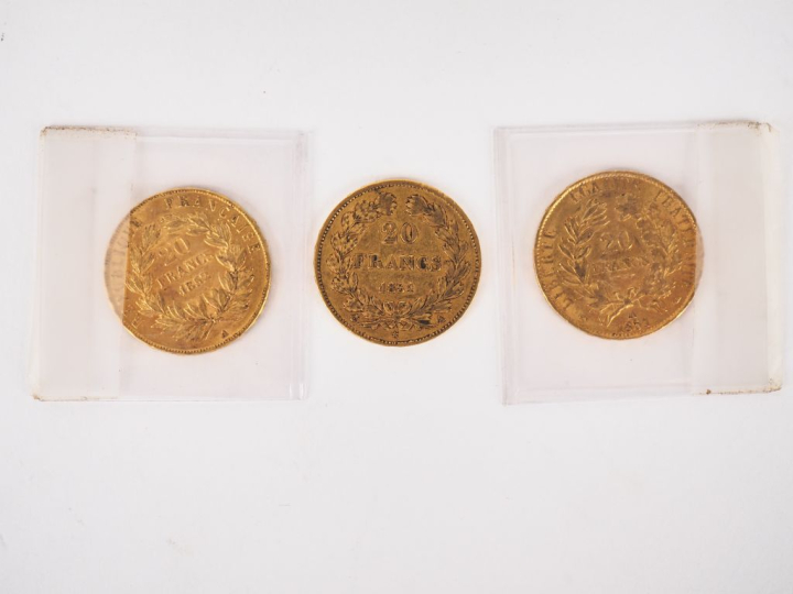 Trois pièces de 20 Francs or 1851-A, 1852-A et 1854-A. FRAIS ACHETEURS