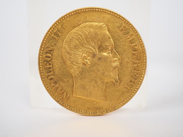 Une pièce de 100 Francs or, 1856-A.  FRAIS ACHETEURS 10% HT.   