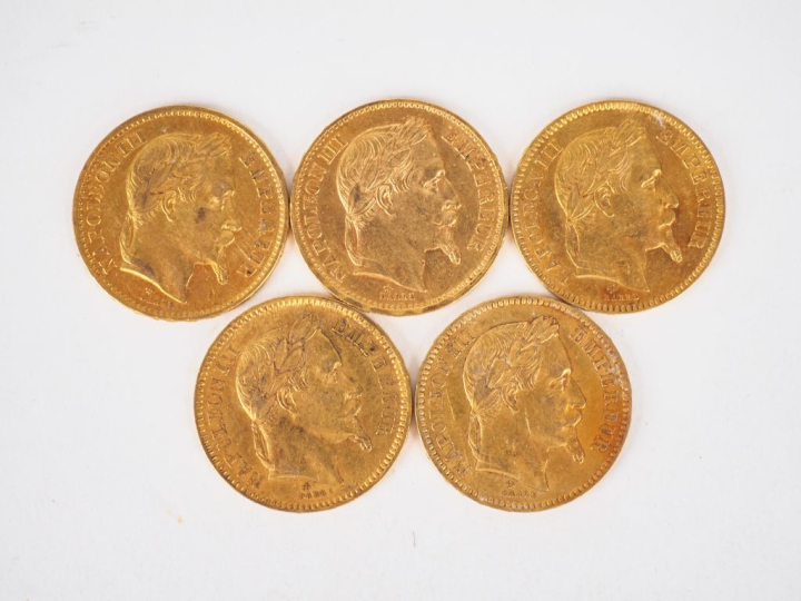 Cinq pièces de 20 Francs or, 1865-BB (x2), 1866-BB et 1867-A (x2). FRA