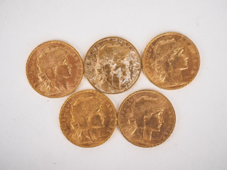 Vente aux enchères Cinq pièces de 20 Francs or, 1904. FRAIS ACHETEURS 10% HT.   