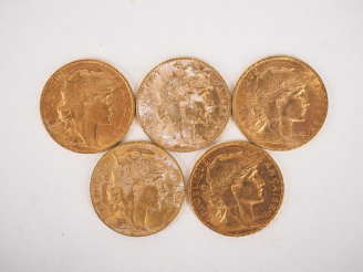 Vente aux enchères Cinq pièces de 20 Francs or, 1907. FRAIS ACHETEURS 10% HT.   