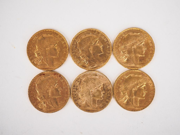 Six pièces de 20 Francs or, 1911 (x2) et 1912 (x4). FRAIS ACHETEURS 10