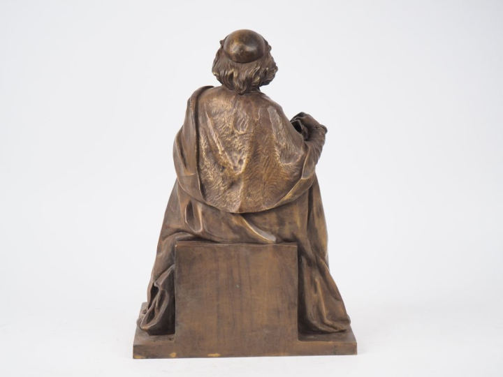 Ecole française XIXème. "Bossuet" Sculpture en bronze à patine médaill