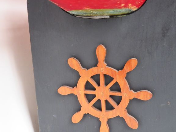 Superbe jouet, bateau à voile des années 30.  "le Philip". Dim. 77 x 5