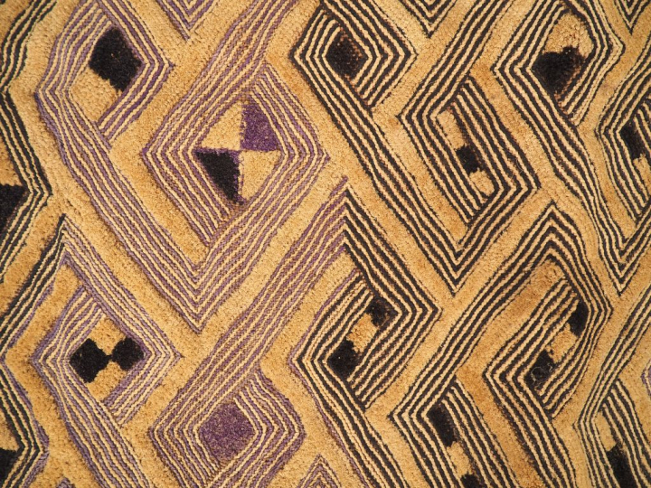 Velours du Kasaï, République Démocratique du Congo Fibres végétales L.