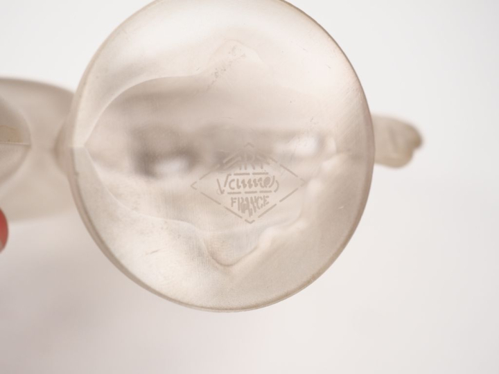 Sujet en cristal "cheval". Signé H. 13 cm