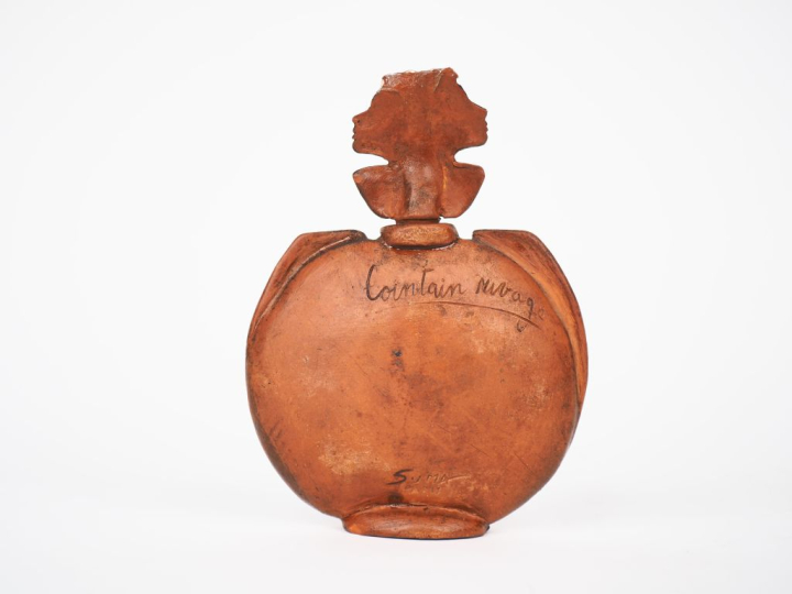 SUMA Paris. "Lointain Rivage" Flacon en terre cuite brune rehaussée d'