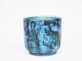 Vente aux enchères BLIN.  Vase cylindrique en céramique polychrome à décor de personnage 