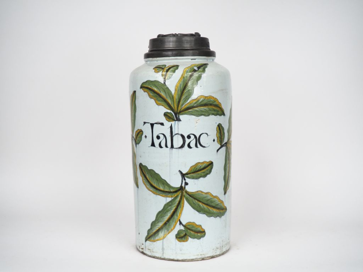 Grand pot à tabac XIXème en faience polychrome à décor de feuilles de 