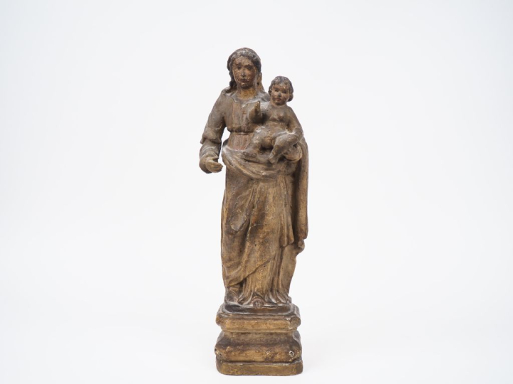 Ecole française XVIIIème.  "vierge à l'enfant" en bois sculpté polychr