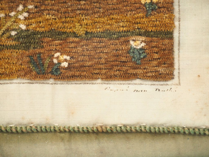 Soie imprimée et dorée Empire, à décor de jeune fille au panier de ros