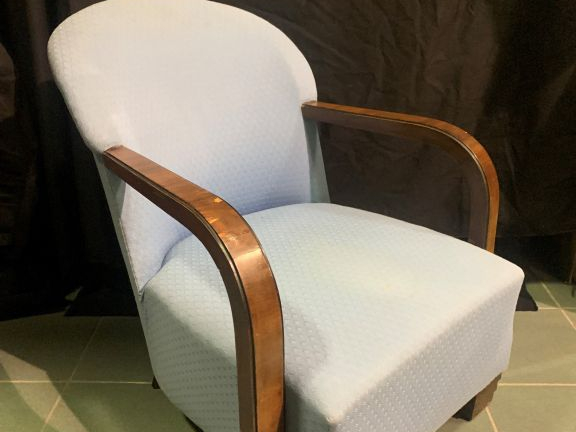 Maurice ALLET. Paire de fauteuils club, dossier gondole.  (quelques sa