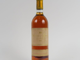 Vente aux enchères 1 BOUTEILLE CHÂTEAU D'YQUEM 1er CCS SAUTERNES - 1990 - BG/EF