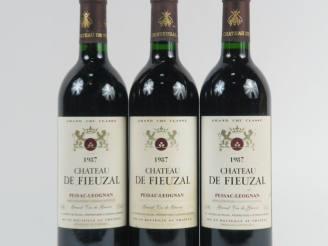 Vente aux enchères 3 BOUTEILLES CHÂTEAU DE FIEUZAL GCC GRAVES - 1987