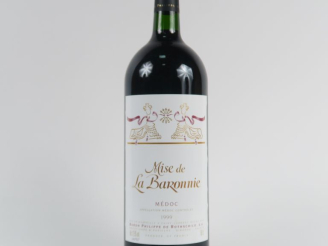 Vente aux enchères 1 MAGNUM MISE DE LA BARONNIE MÉDOC - 1999 - COFFRET