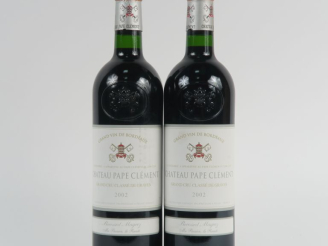 Vente aux enchères 2 BOUTEILLES CHÂTEAU PAPE CLÉMENT GCC GRAVES - 2002
