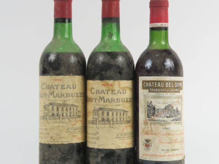 3 BOUTEILLES : 2 CHÂTEAU HAUT MARBUZET ST ESTEPHE 1 de 1979 MEP-BEP /1