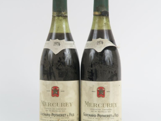 Vente aux enchères 2 BOUTEILLES MERCUREY GUICHARD POTHERET   FILS - 1976 - BS